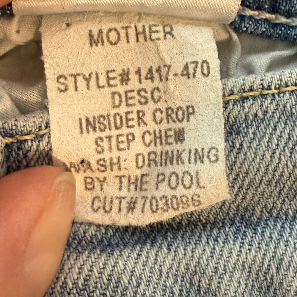 MOTHER The Insider Crop Step Chew - Picture 10 of 13
